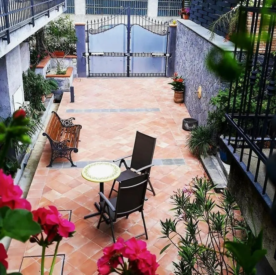 B&B Aria Dell' Etna Zafferana Etnea Italien