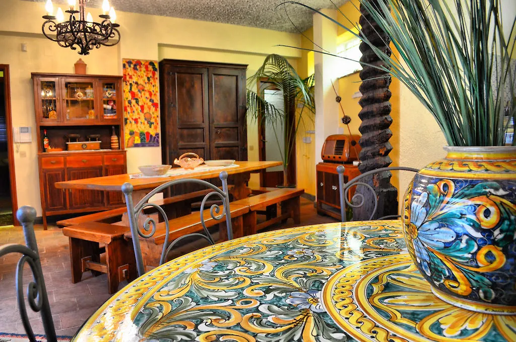 B&B Aria Dell' Etna Zafferana Etnea 3*,